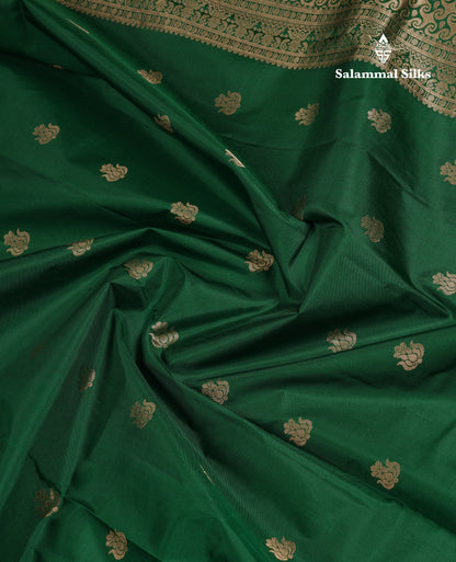 Beautiful Bottle Green Pure Kanjivaram Silk Saree With Traditional Rettapet Border