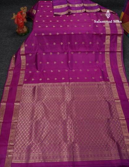 Beautiful Bottle Green Pure Kanjivaram Silk Saree With Traditional Rettapet Border