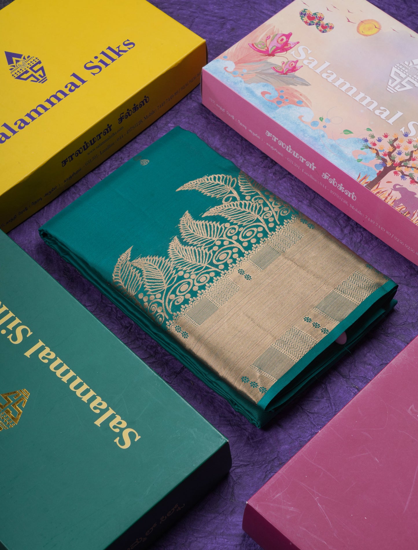 Beautiful Peacock Green Pure Kanjivaram Silk Saree With Traditional Evening Morning Border
