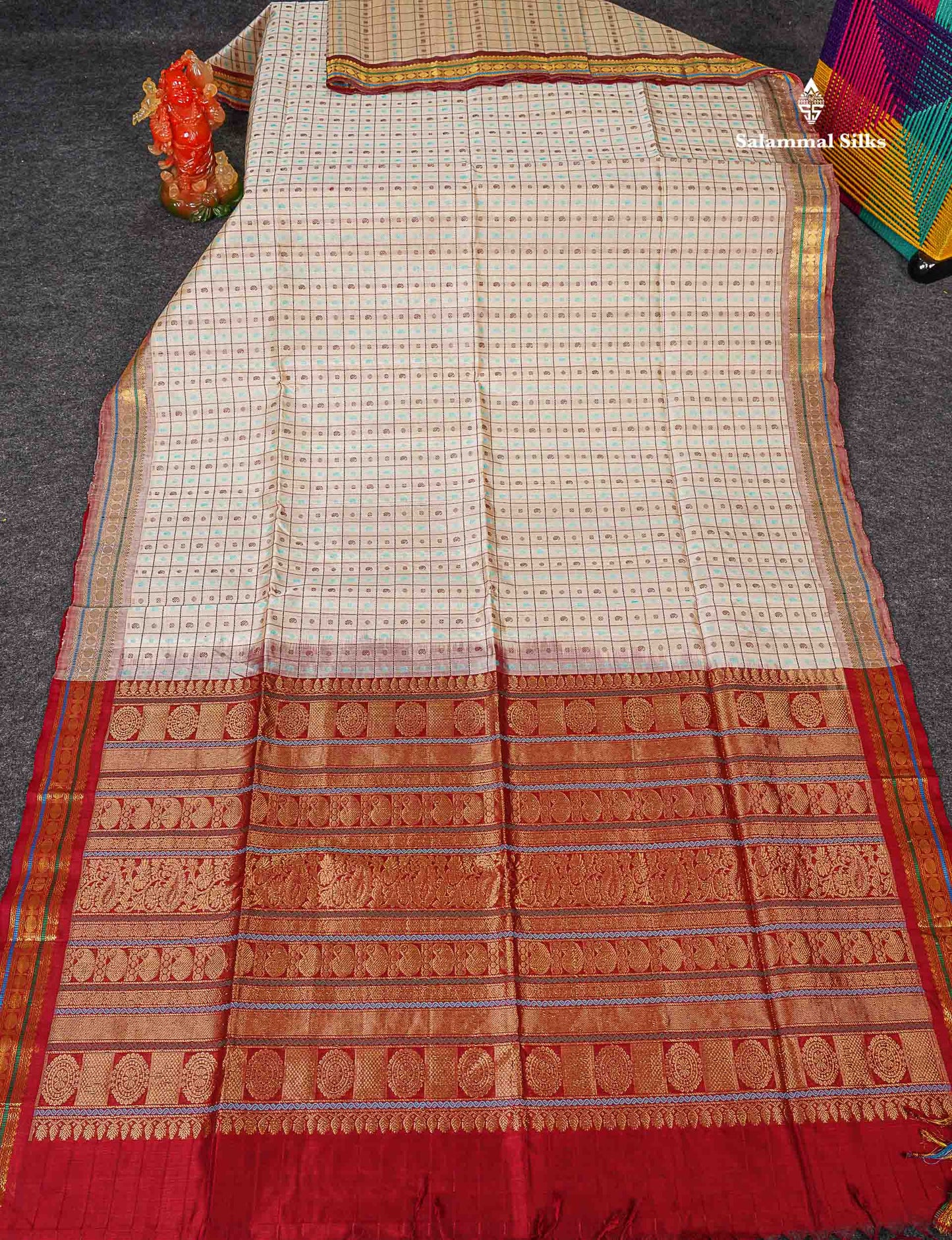 Pure Silk Cotton Saree - Half White Colour Body Checks With Butta & Traditional Small Border