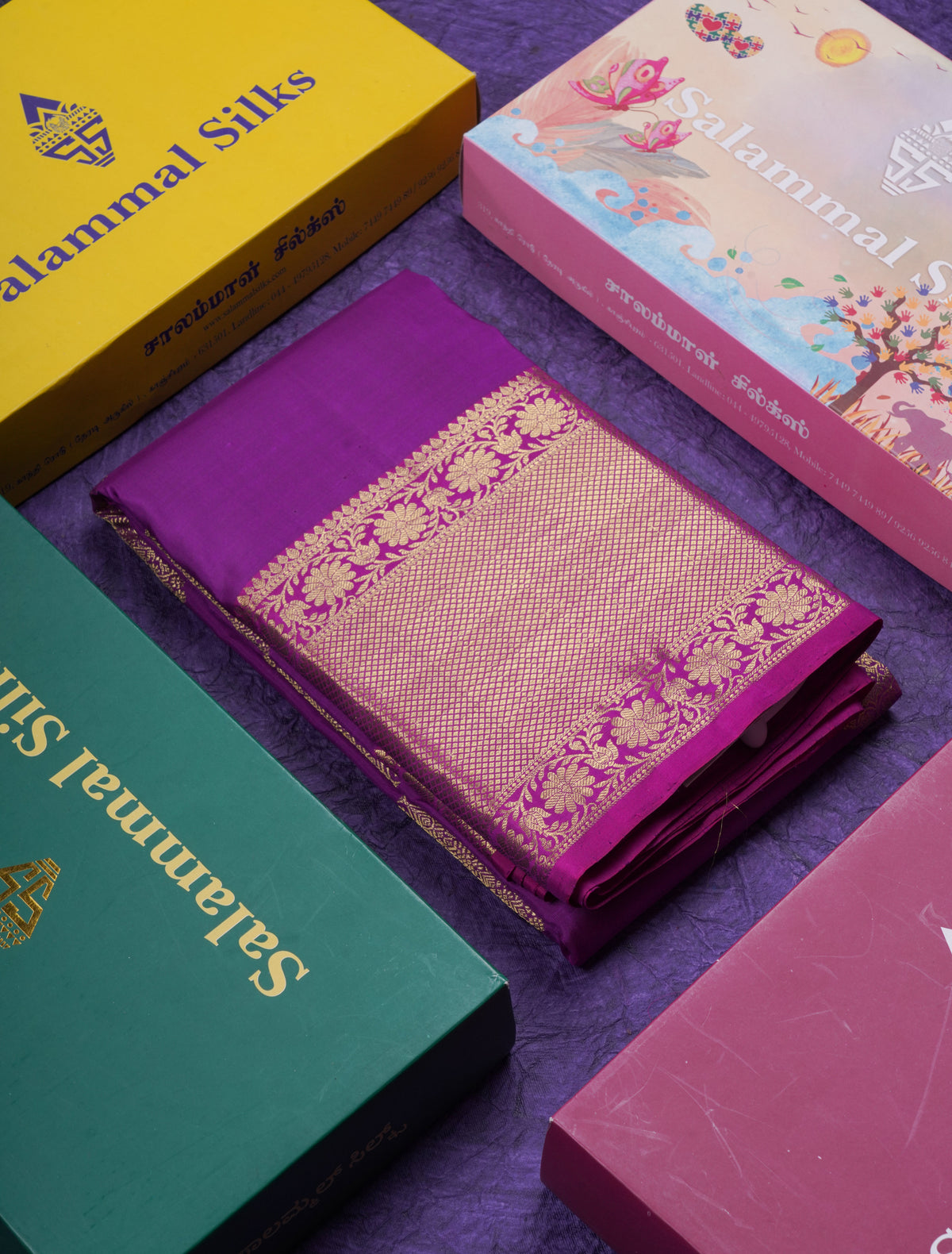 Beautiful Magenta Pure Kanjivaram Silk Saree With Traditional Evening Morning Border