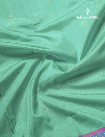 Dual Tone Sapphire Green Pure Kanjivaram Silk Saree With Contrast Dual Tone Blue Rettapet Double Border