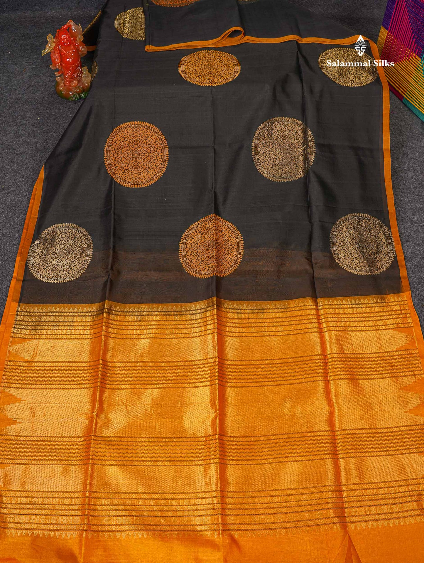 Pure Silk Cotton Saree - Half White Colour Body Thread Butta & Black Blouse