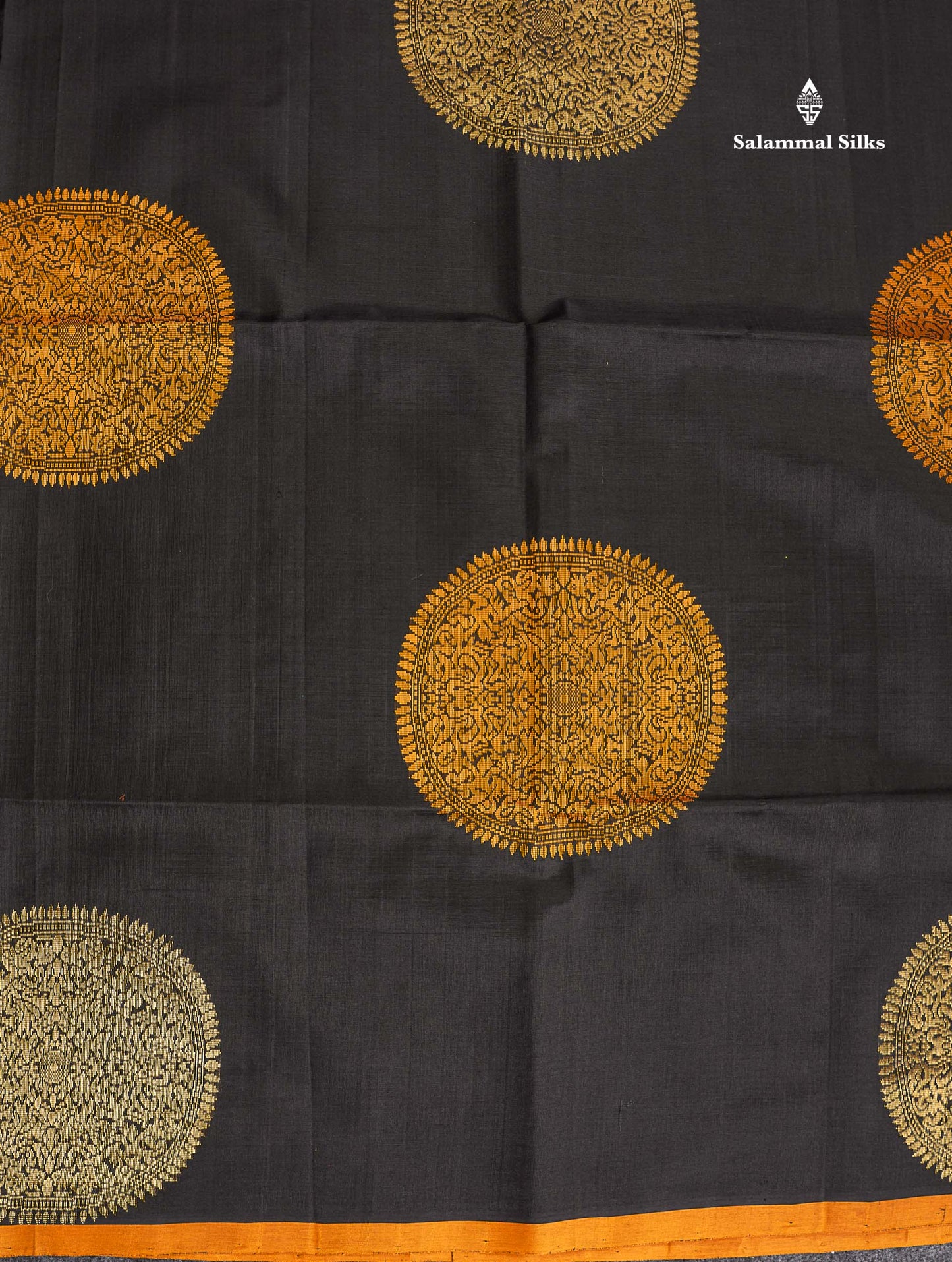 Pure Silk Cotton Saree - Half White Colour Body Thread Butta & Black Blouse