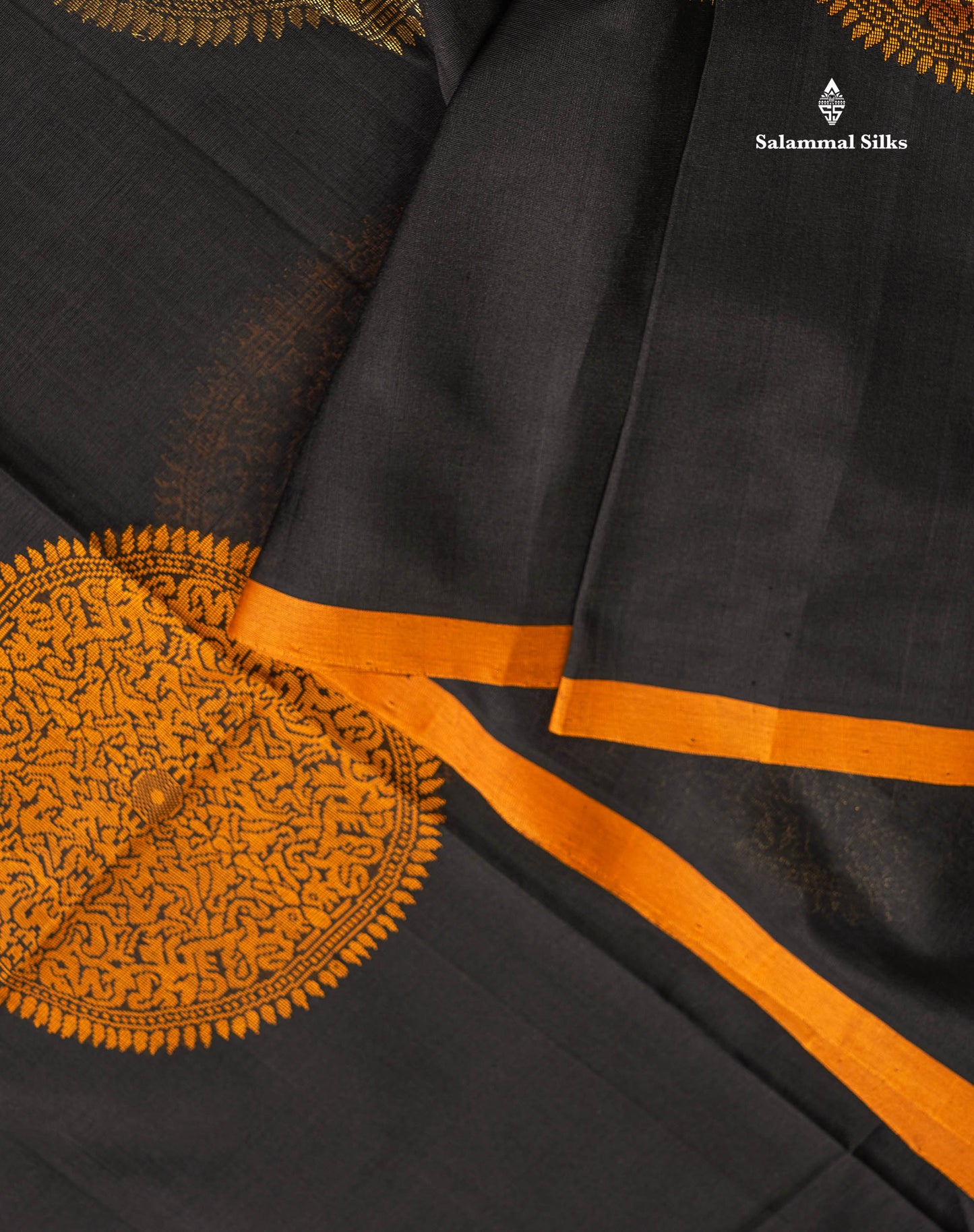 Pure Silk Cotton Saree - Half White Colour Body Thread Butta & Black Blouse
