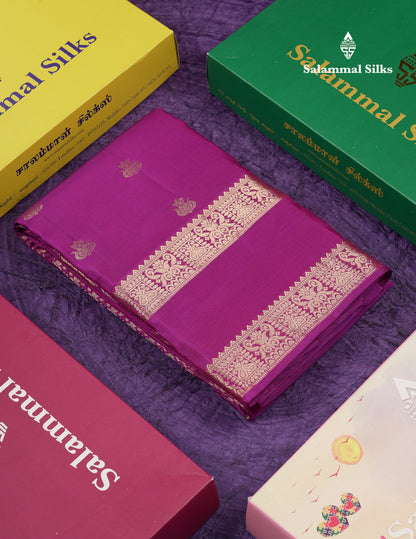 Beautiful Bottle Green Pure Kanjivaram Silk Saree With Traditional Rettapet Border
