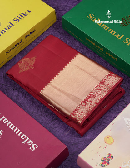 Beautiful Half White Pure Kanjivaram Silk Saree With Traditional Evening Morning Small Pallaku Border