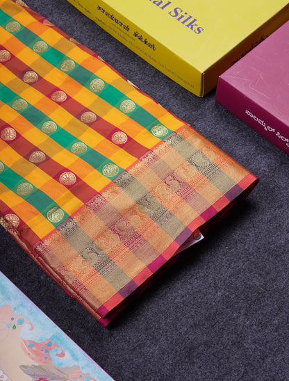 9.5 Yards Semi Silk Saree Paalum Pazham Checks With Contrast Pink Traditional Border