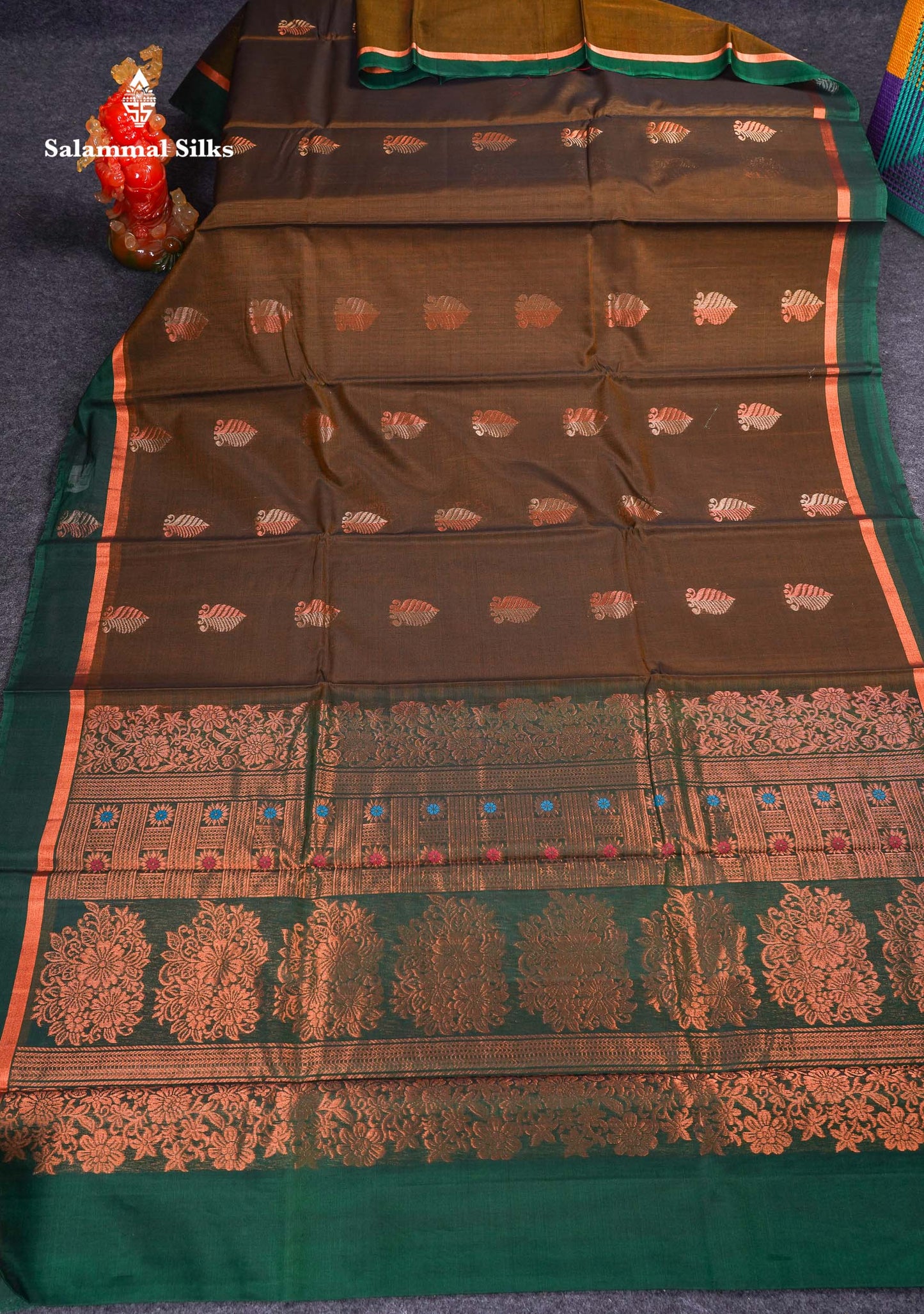 Beautiful Mehandi Green Silver & Copper Zari Butta SICO Cotton Saree With Contrast Bottle Green Border