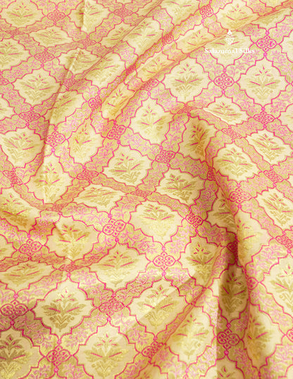Cream Bridal Pure Kanjivaram Silk Saree With Contrst Pink Traditional Evening Morning Border