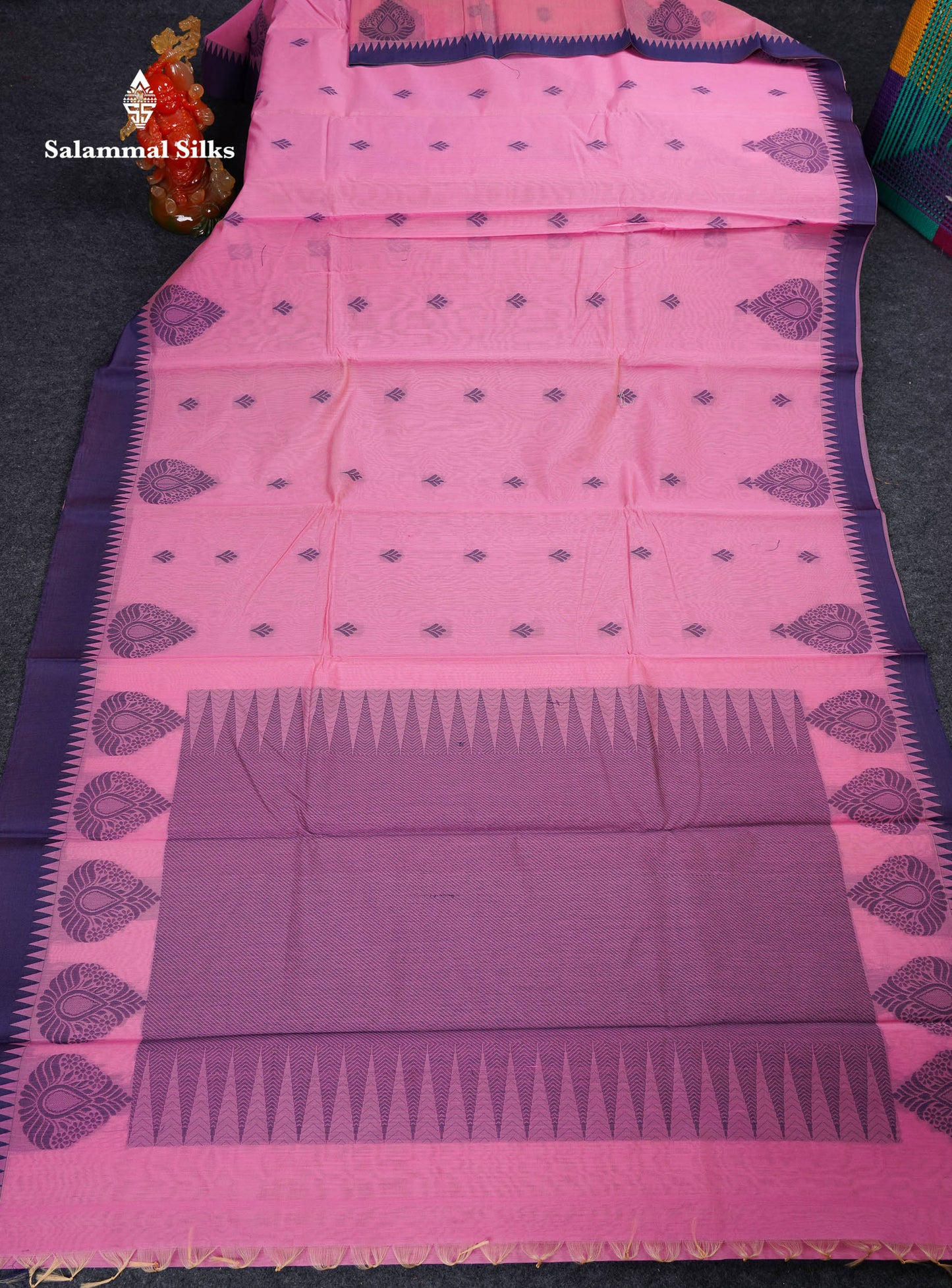 Beautiful Light Pink Thread Butta Kota Cotton Saree With Contrast Dual Tone Blue Traditional Temple Border