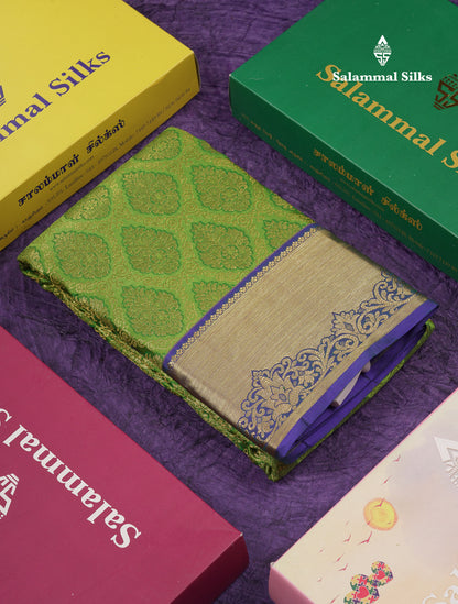Beautiful Parrot Green Bridal Pure Kanjivaram Silk Saree With Contrast Royal Blue Traditional Border