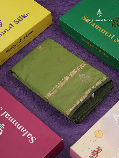 Beautiful Grey Semi Silk Saree With Tarditional Rettapet Border