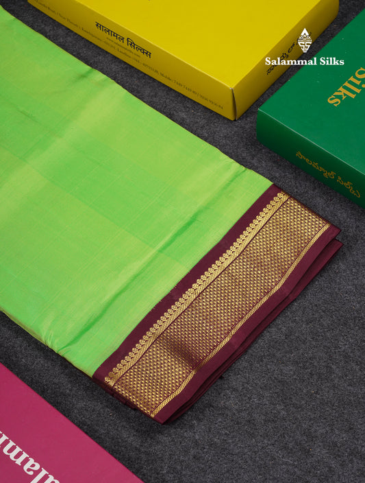 Korvai Beautiful Parrot Green 10 Yards Pure Silk Saree With (4.1 inch) Contrast Dark Brown Traditional Border