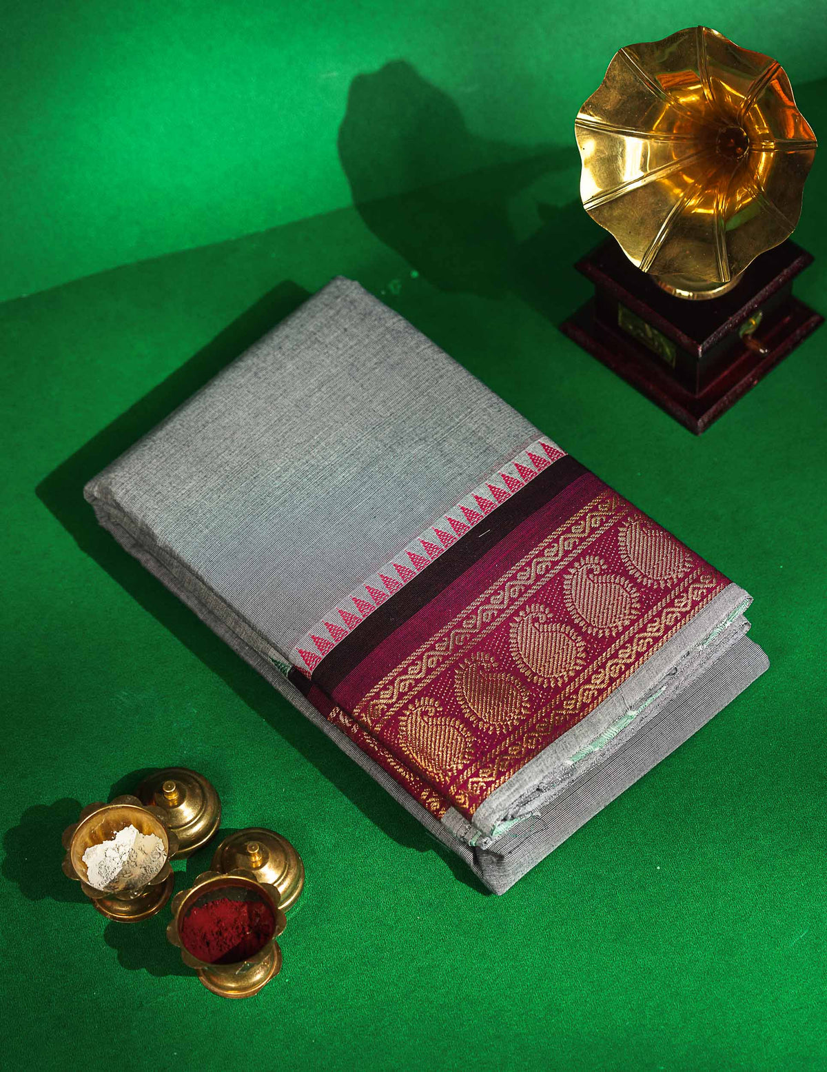 Chettinad Pure Cotton Saree - Grey Colour Body Plain With Magenta Border