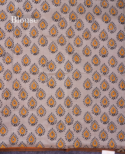 Beautiful Orange South Cotton Printed Saree With Contrast Cream White Blouse