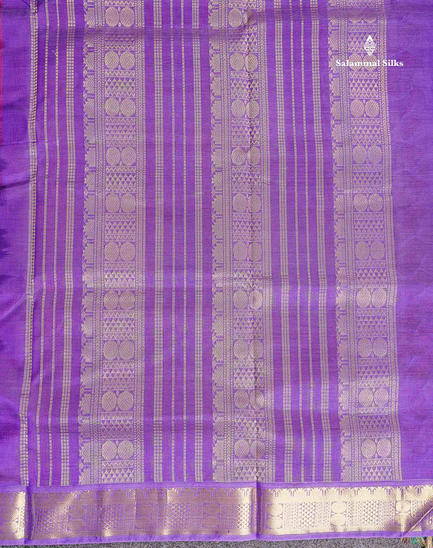 Pallu Of Maroon Pure Silk Cotton Saree 