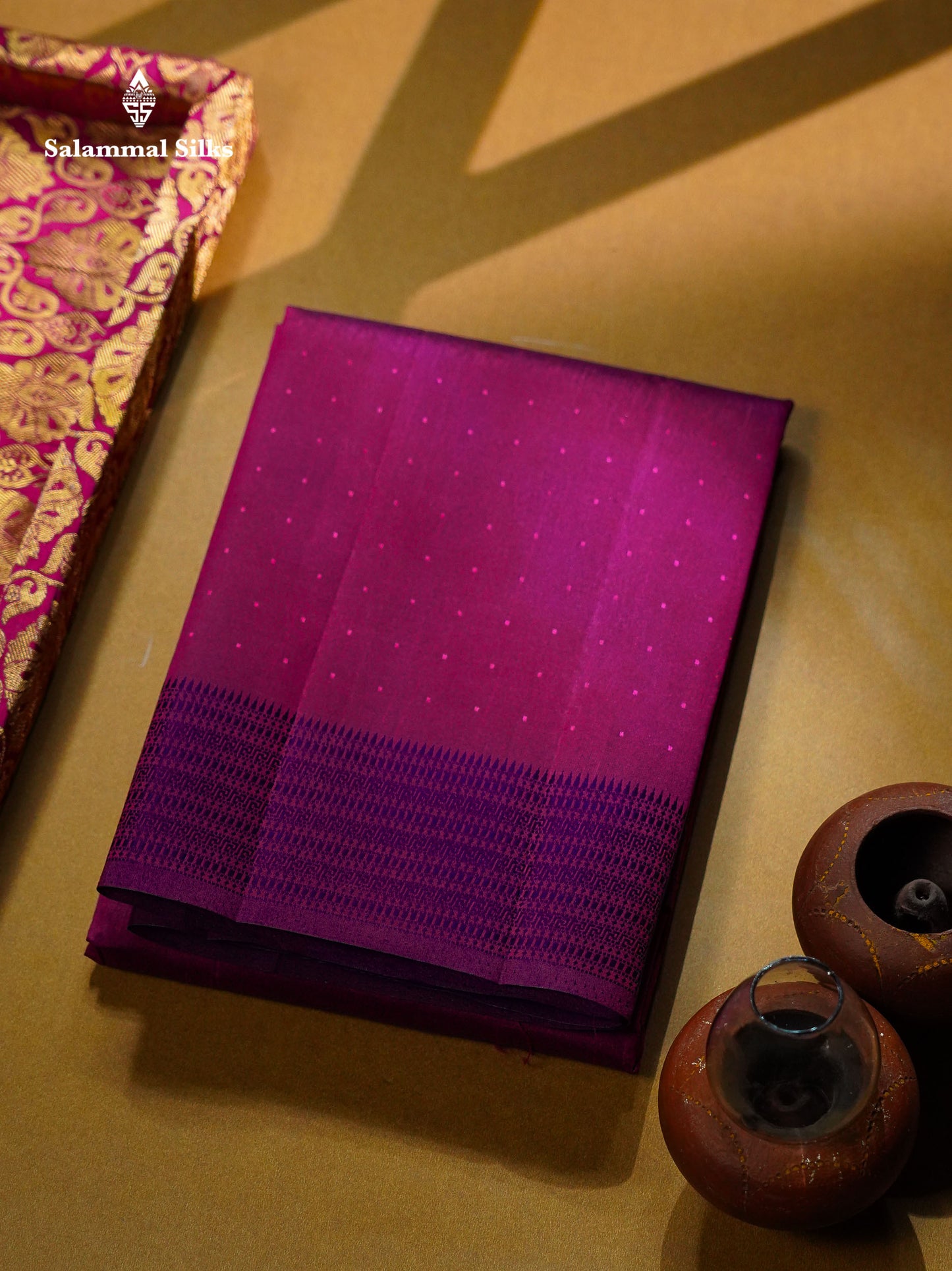 Beautiful Dual Tone Rani Pink Jute Cotton Mix Fancy Saree With Traditional Small Border