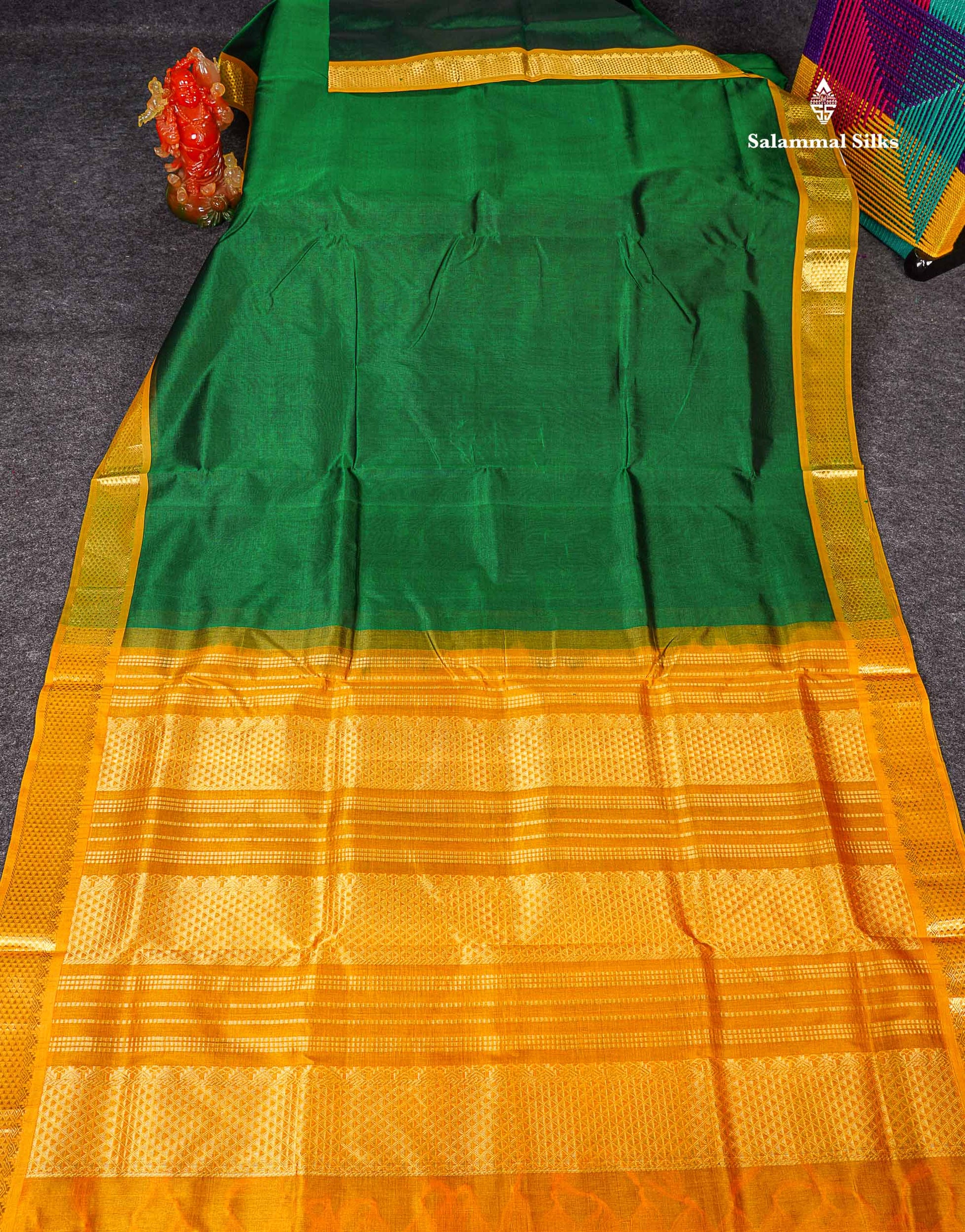 Full View Of Bottle Green Pure Silk Cotton Saree 