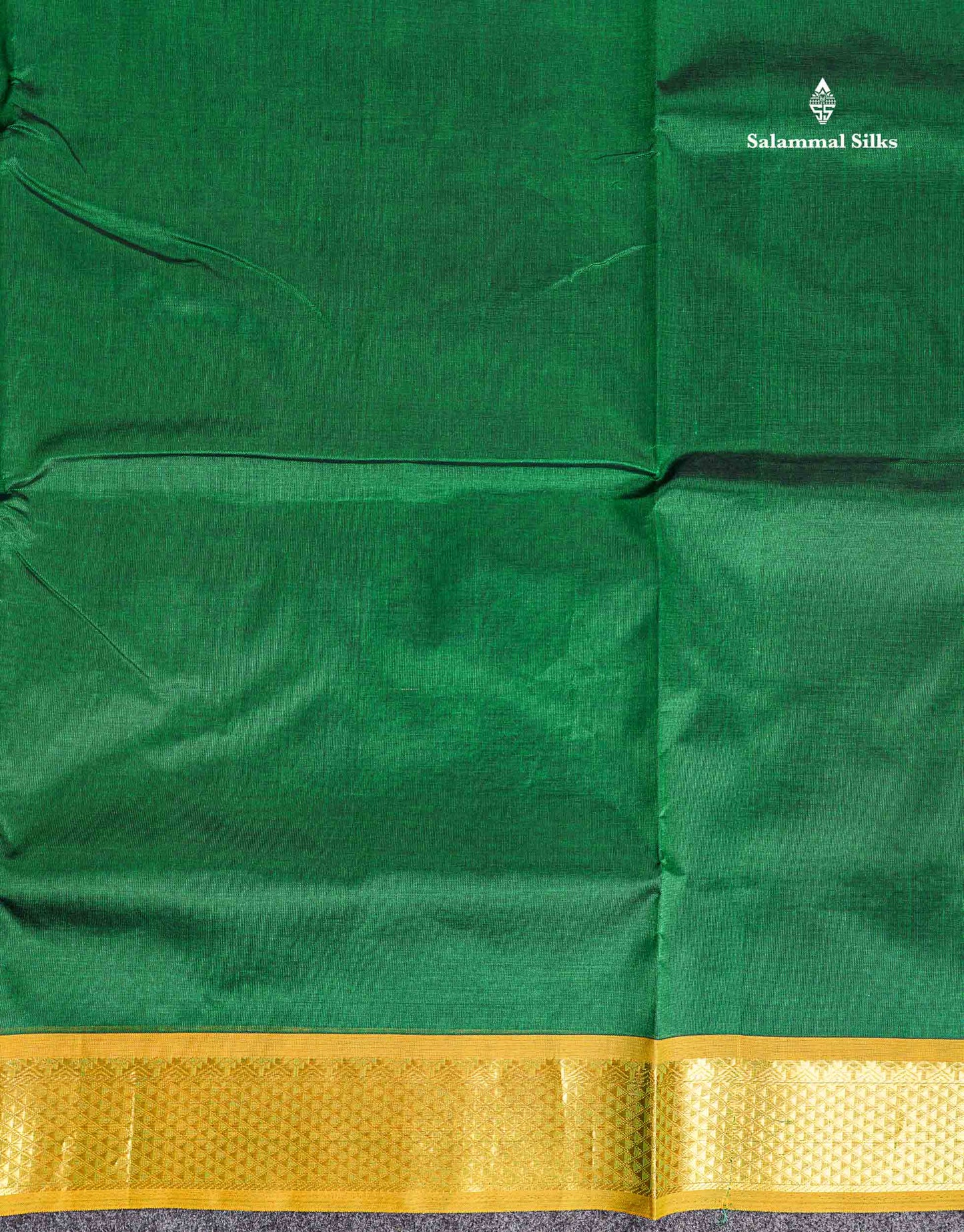 Traditional Border Of Bottle Green Pure Silk Cotton Saree