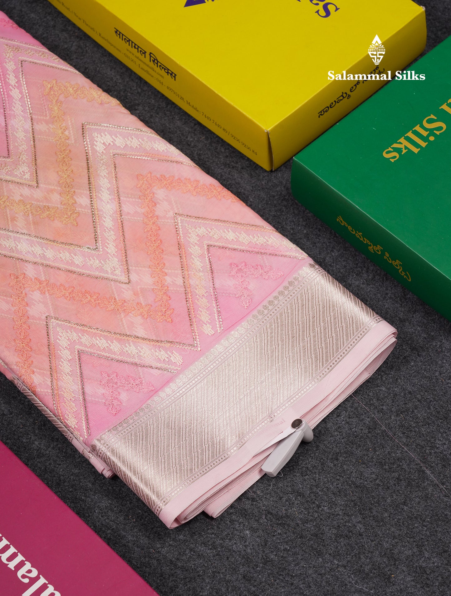 Beautiful Light Pink Zig-Zag Thread Work Semi Organza Fancy Saree With Traditional Border