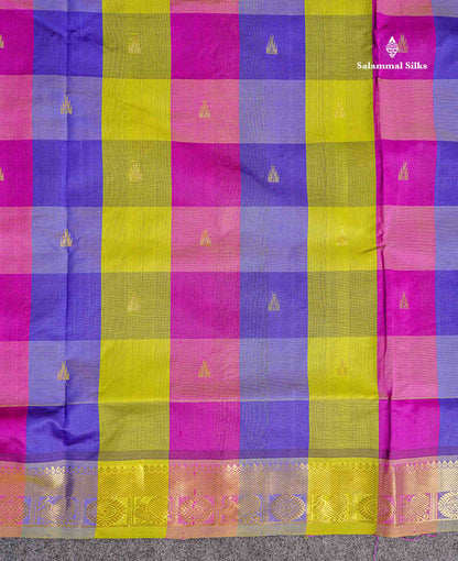 Traditional Border Of Multicolour Semi Silk Cotton Saree 