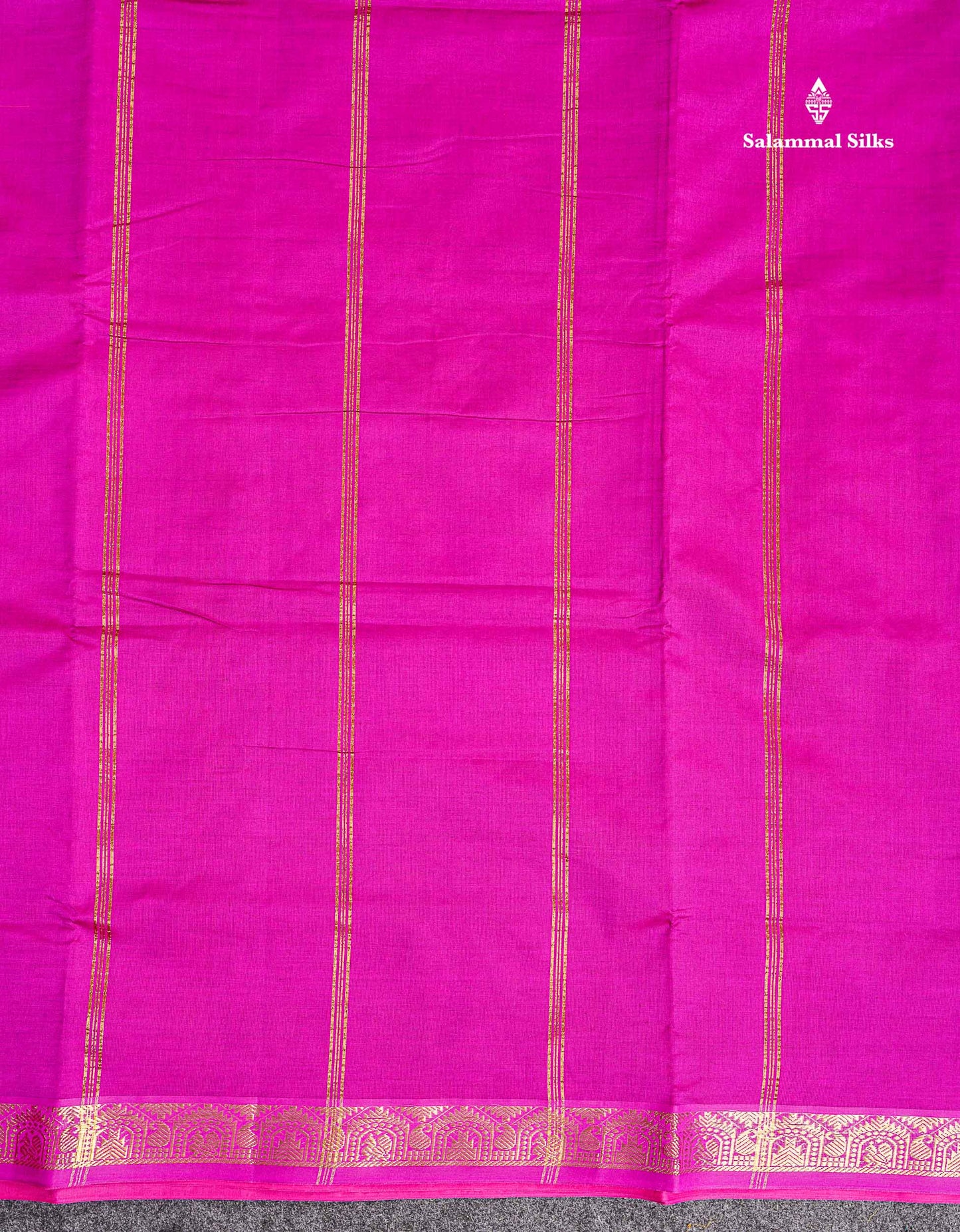Pallu Of Dual Tone Pink Semi Silk Cotton Saree
