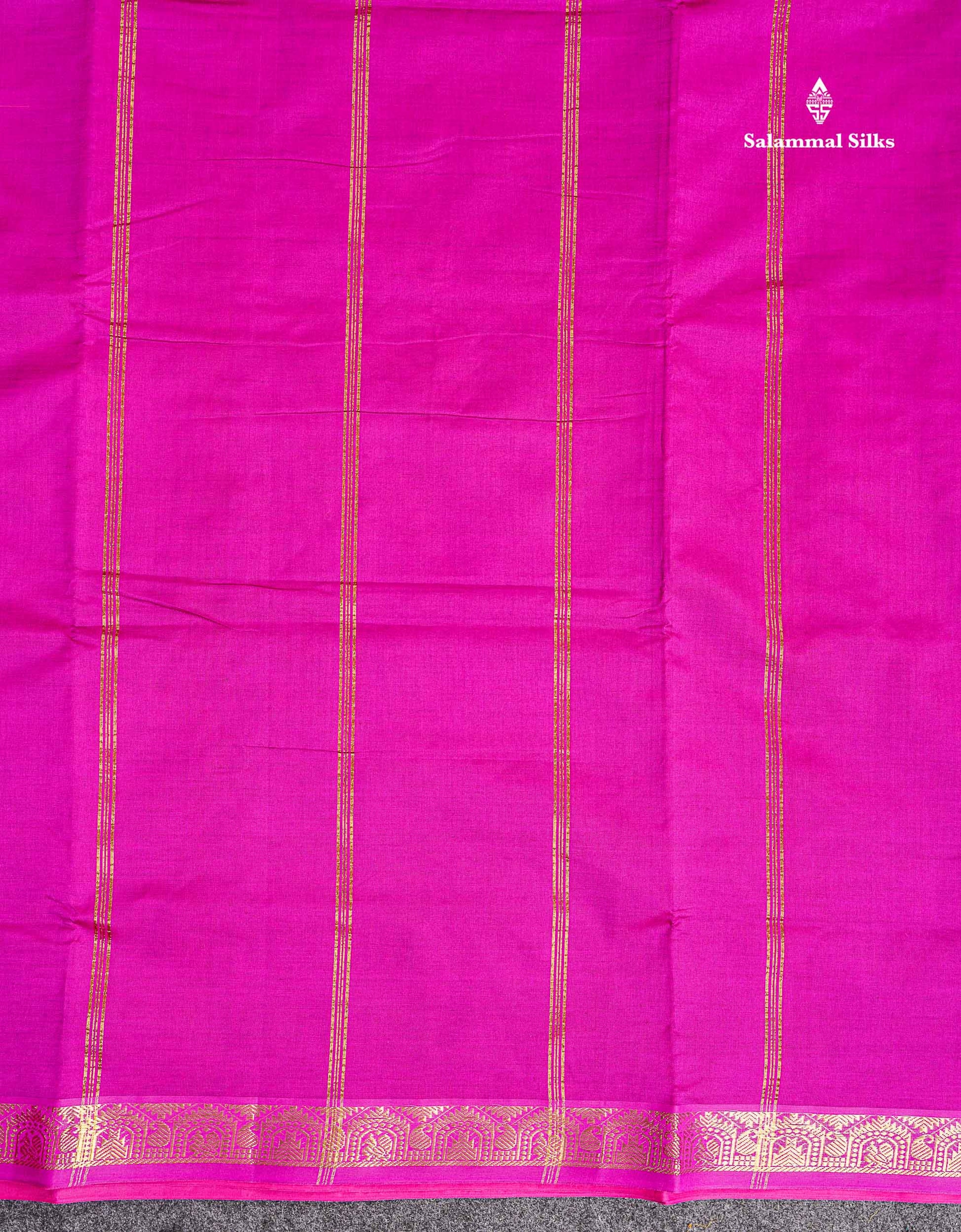 Pallu Of Dual Tone Pink Semi Silk Cotton Saree