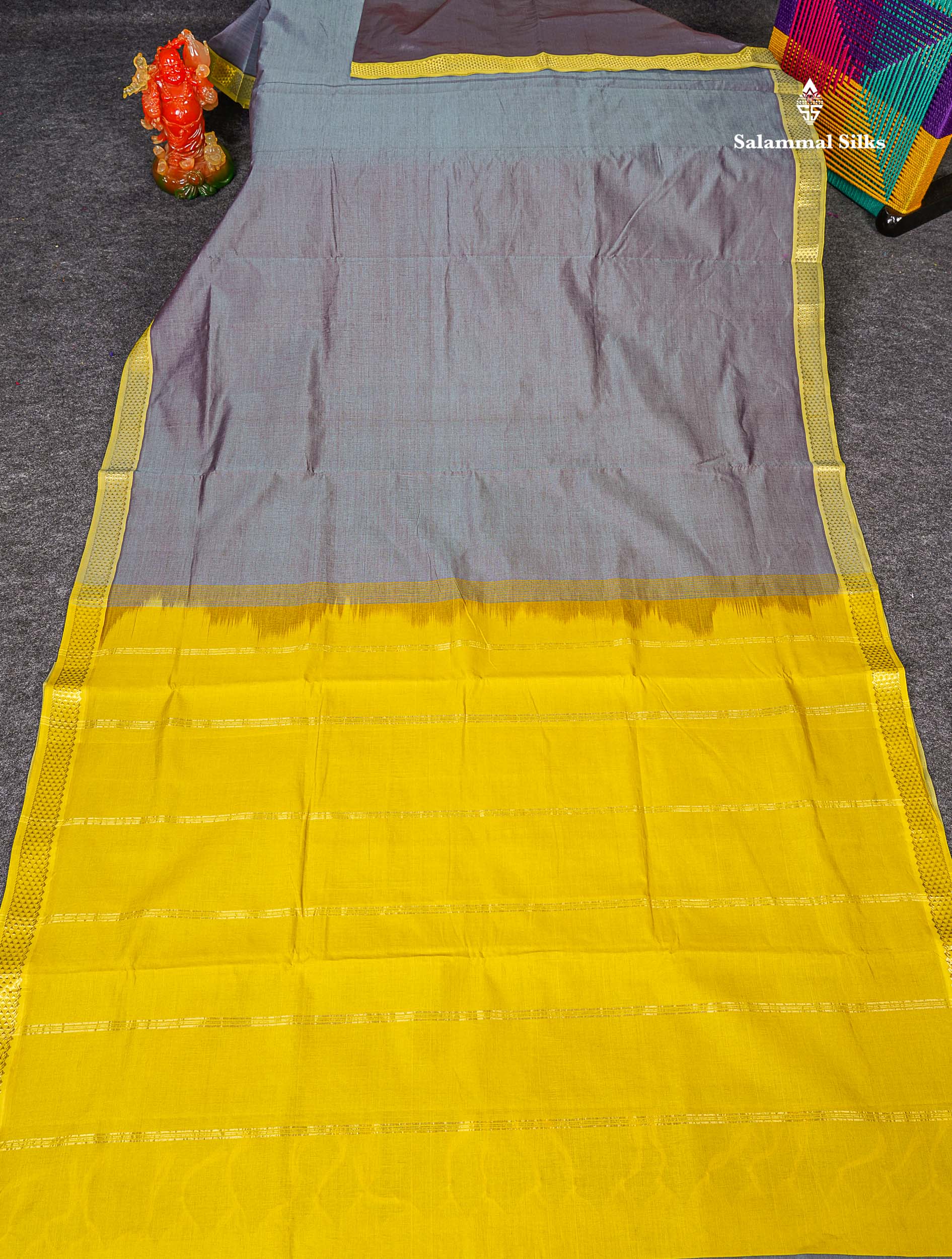 Full View Of Dual Tone Grey Semi Silk Cotton Saree 