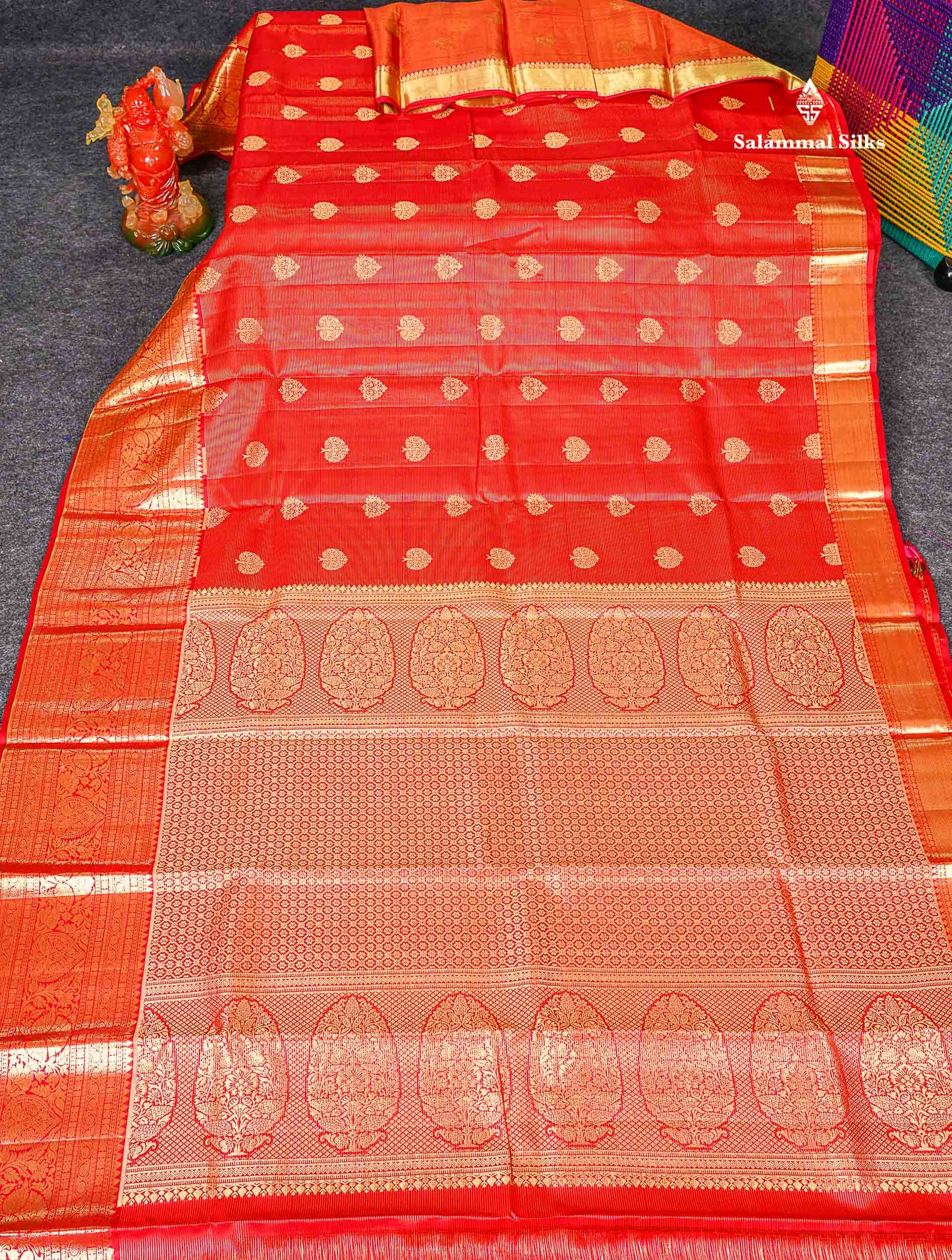 Beautiful Red Vaira Oosi Lines Pure Kanjivaram Silk Saree With Traditional Evening Morning Border