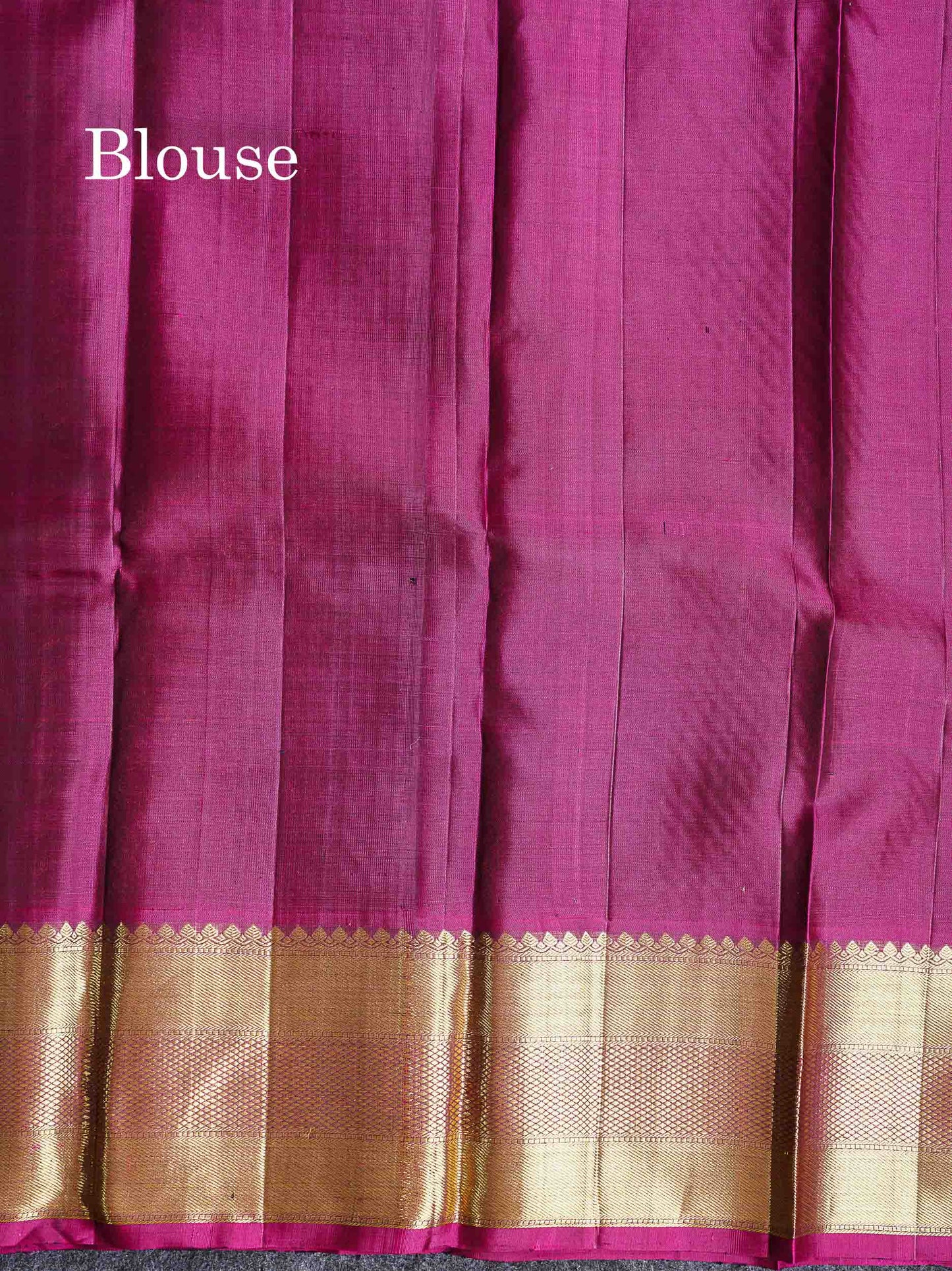 Contrast Magenta Blouse Of Light Grey Pure Kanjivaram Silk Saree 