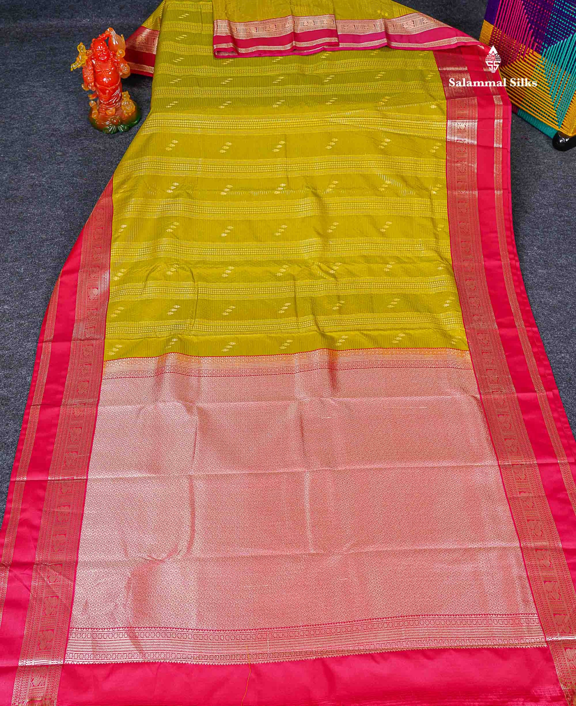 Full View Of Manthulir Green Semi Silk Saree