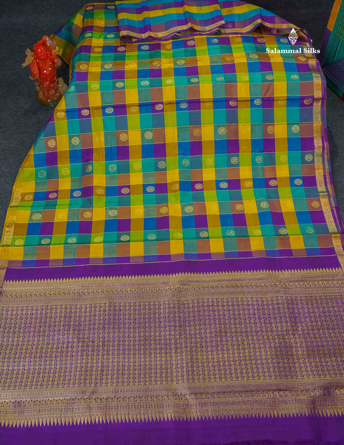 Pure Kanjivaram Silk Saree - Paalum Pazham Checks With Butta & Traditional Small Border