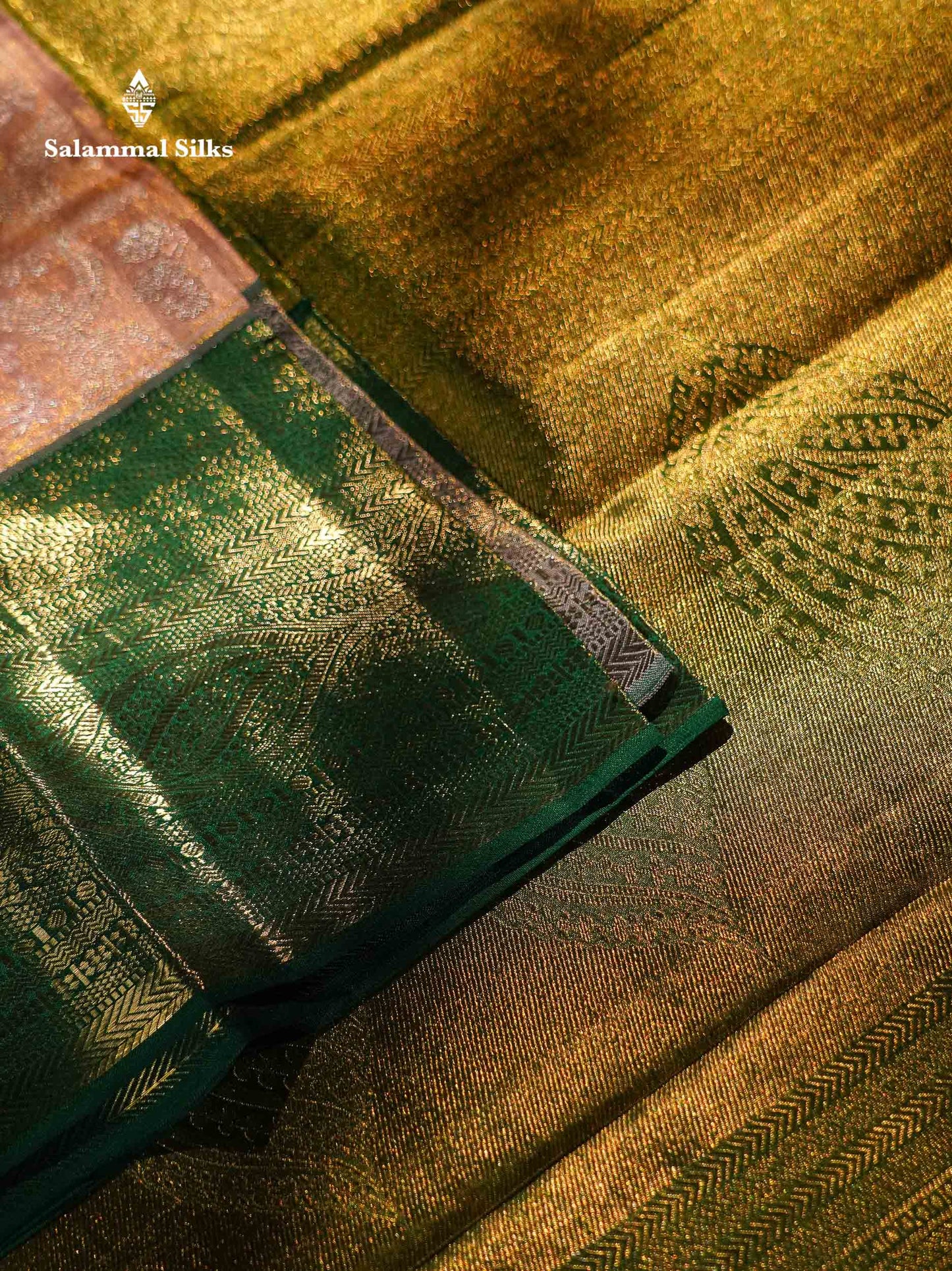 Peach Tissue Bridal Pure Kanjivaram Silk Saree With Contrast Bottle Green Border