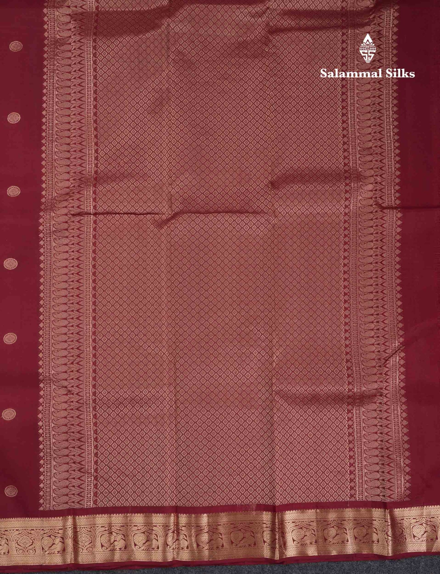 Beautiful Dark Maroon Pure Kanjivaram Silk Saree With Traditional Medium Border