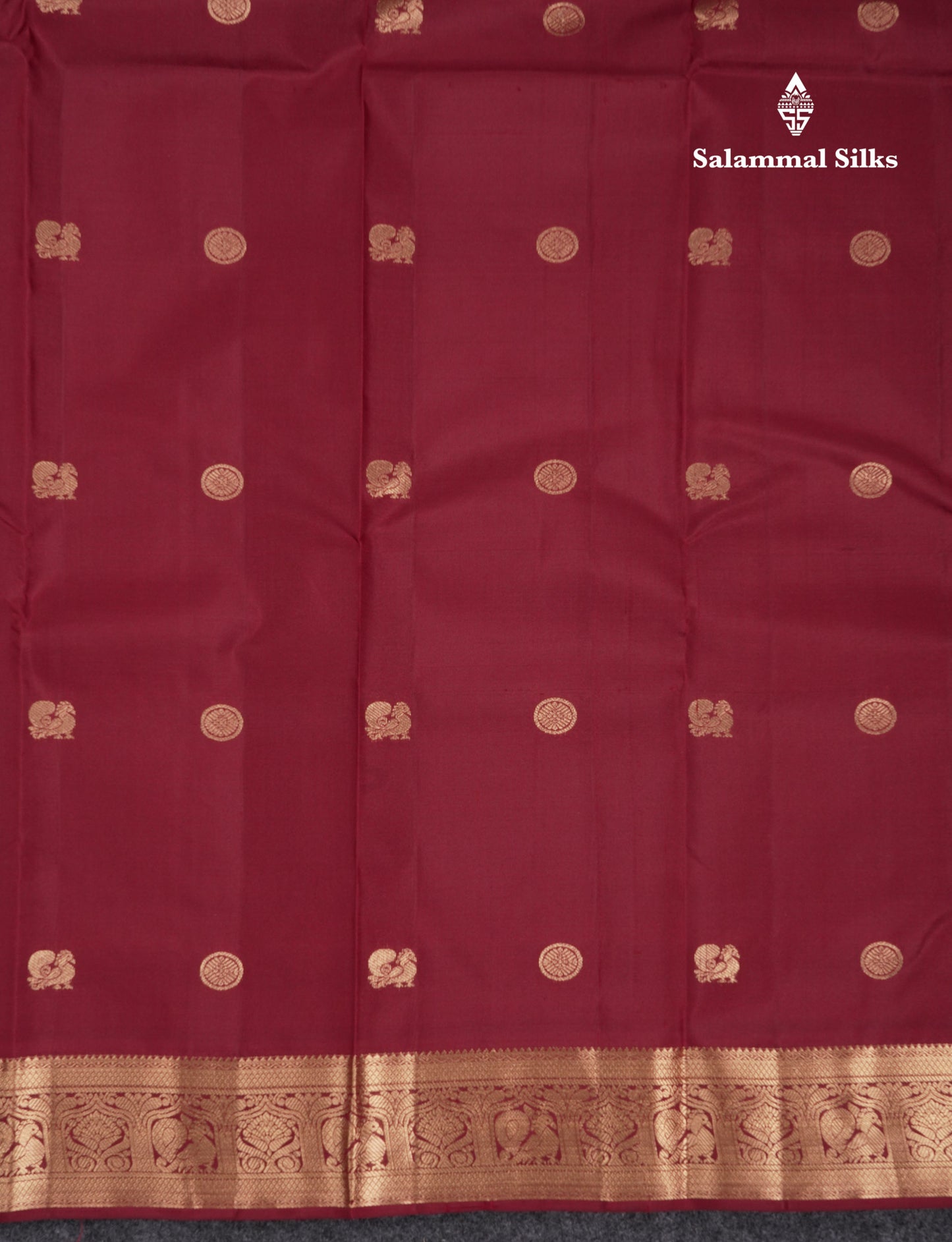 Beautiful Dark Maroon Pure Kanjivaram Silk Saree With Traditional Medium Border