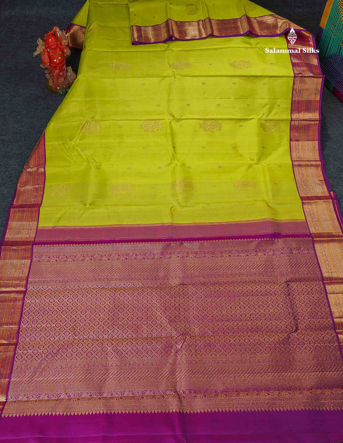Korvai Pure Kanjivaram Silk Saree - Parrot Green Colour Body Zari Butta With Vadamalli Border