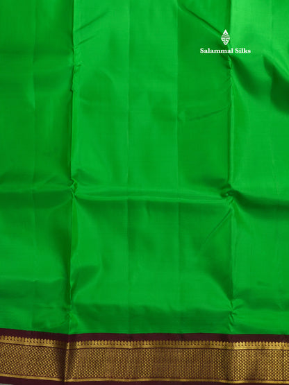 Beautiful Green 9Yards Pure Silk Saree With (3.6inch) Dark Brown Border