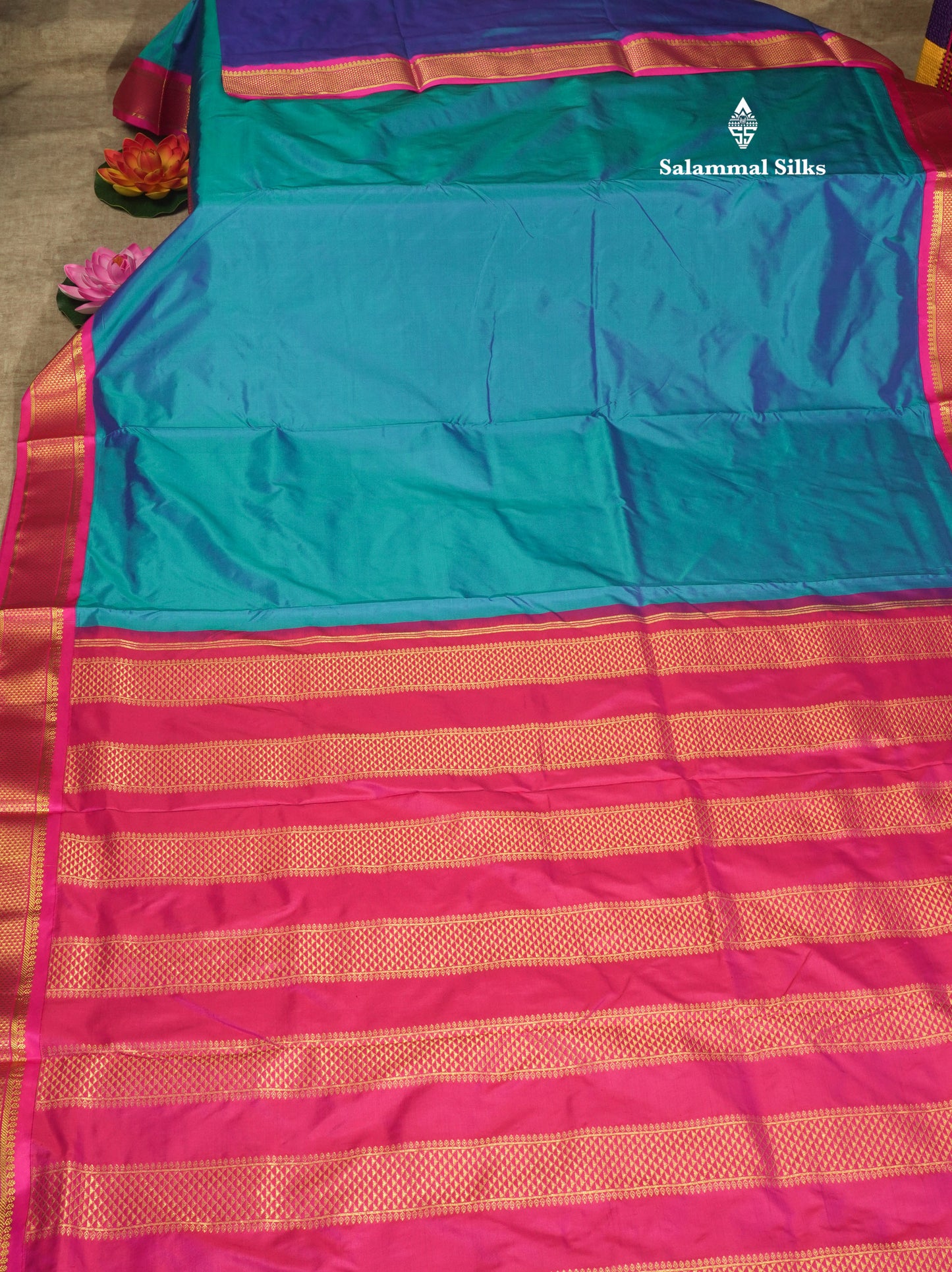 Beautiful Dual Tone Peacock Blue 9Yards Pure Silk Saree With (3.6 inch) Pink Border
