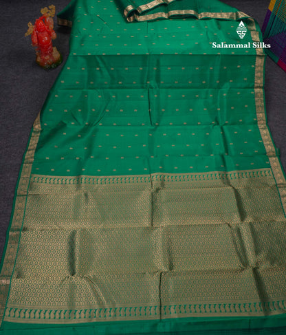 Beautiful Bottle Green Pure Kanjivaram Silk Saree With Traditional Small Border
