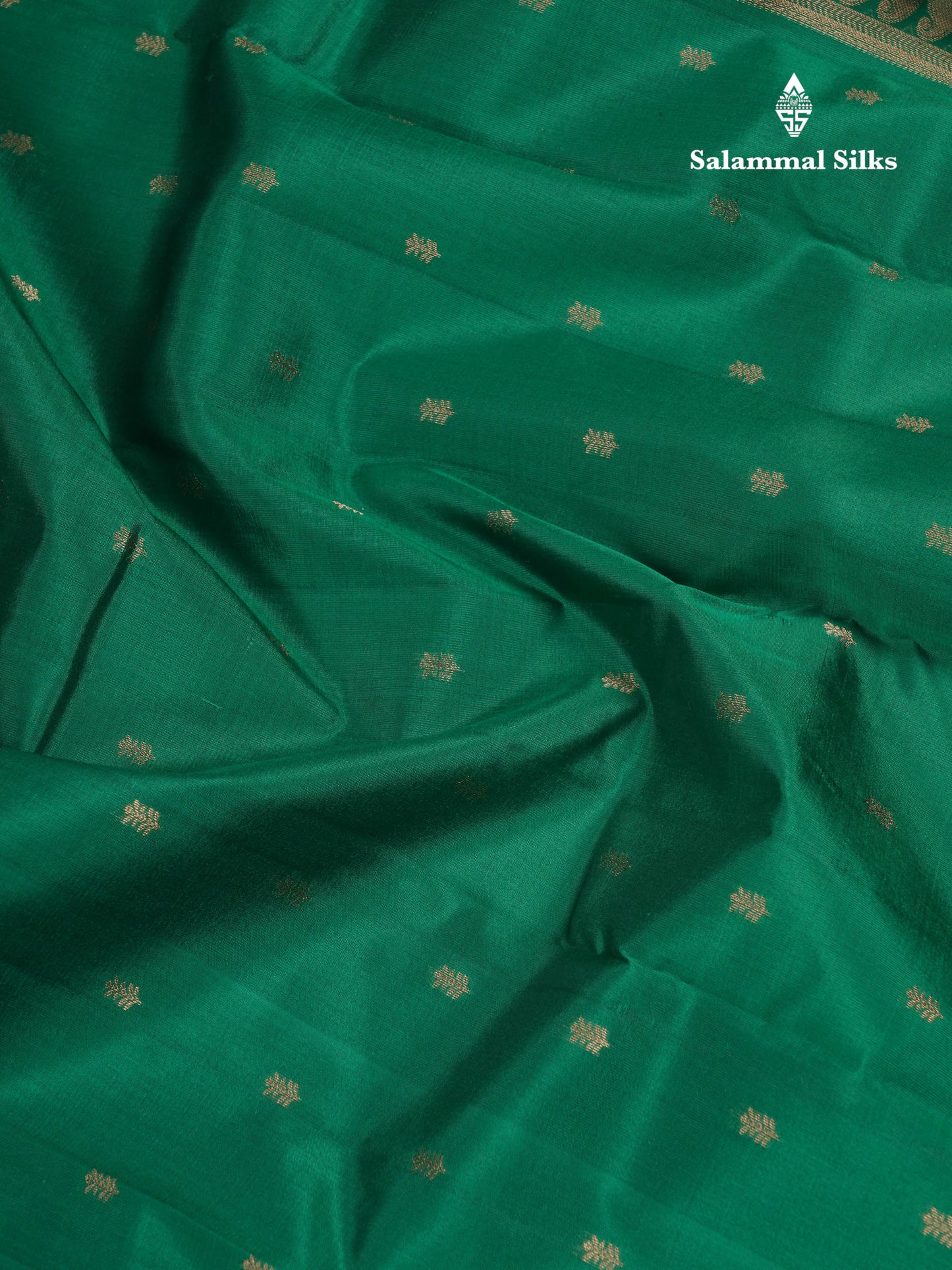 Beautiful Bottle Green Pure Kanjivaram Silk Saree With Traditional Small Border