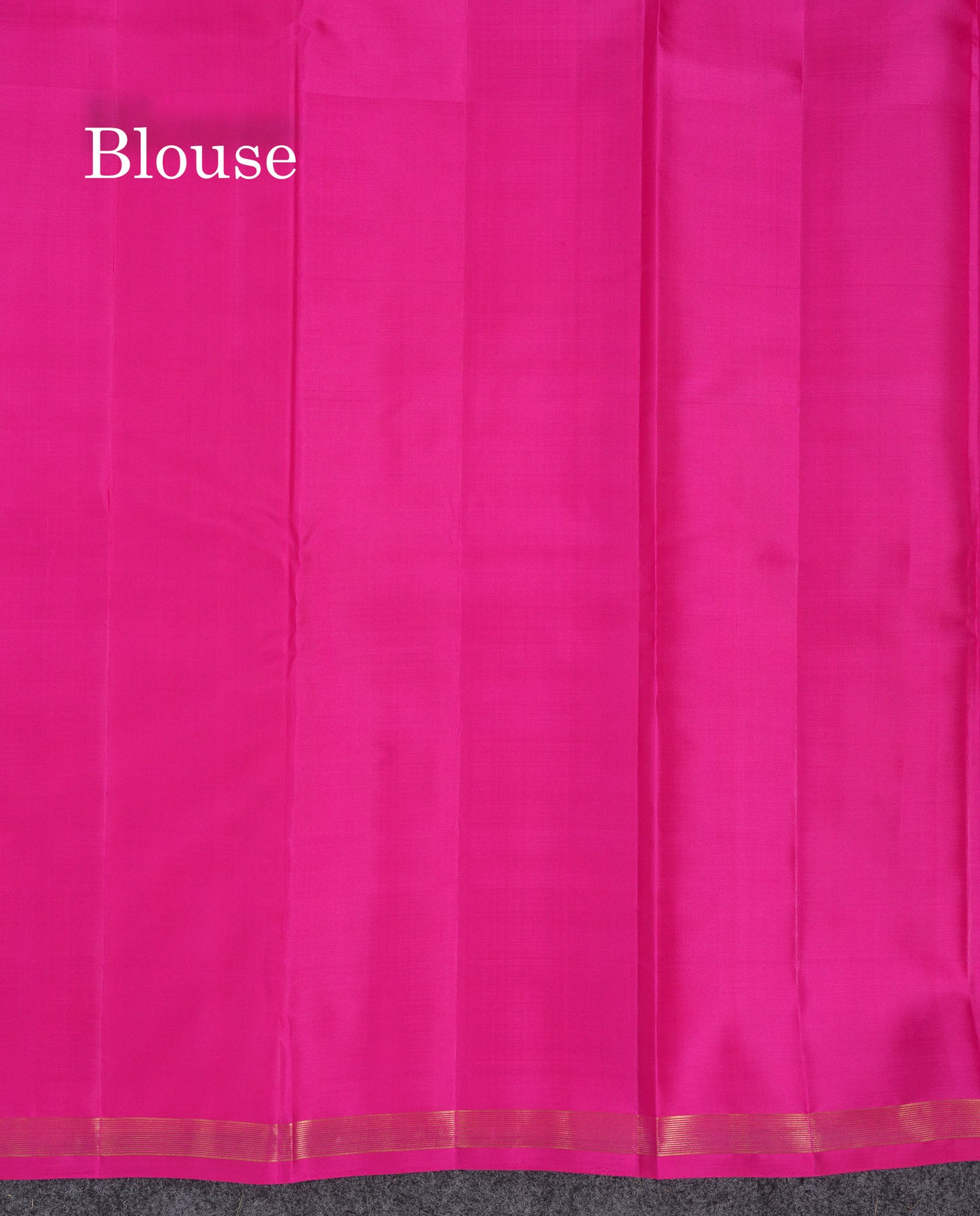 Beautiful Dual Tone Peacock Green Peacock & Chakaram Butta Pure Kanjivaram Silk Saree With Contrast Magenta Pink Blouse