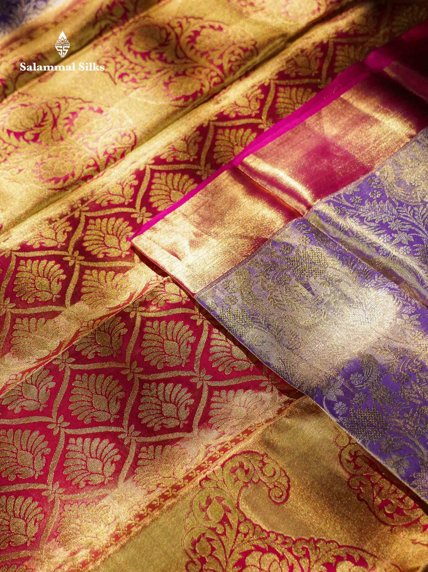 Light Lavender Colour Pure Kanjivaram Silk Saree With Contrast Long Pink Border