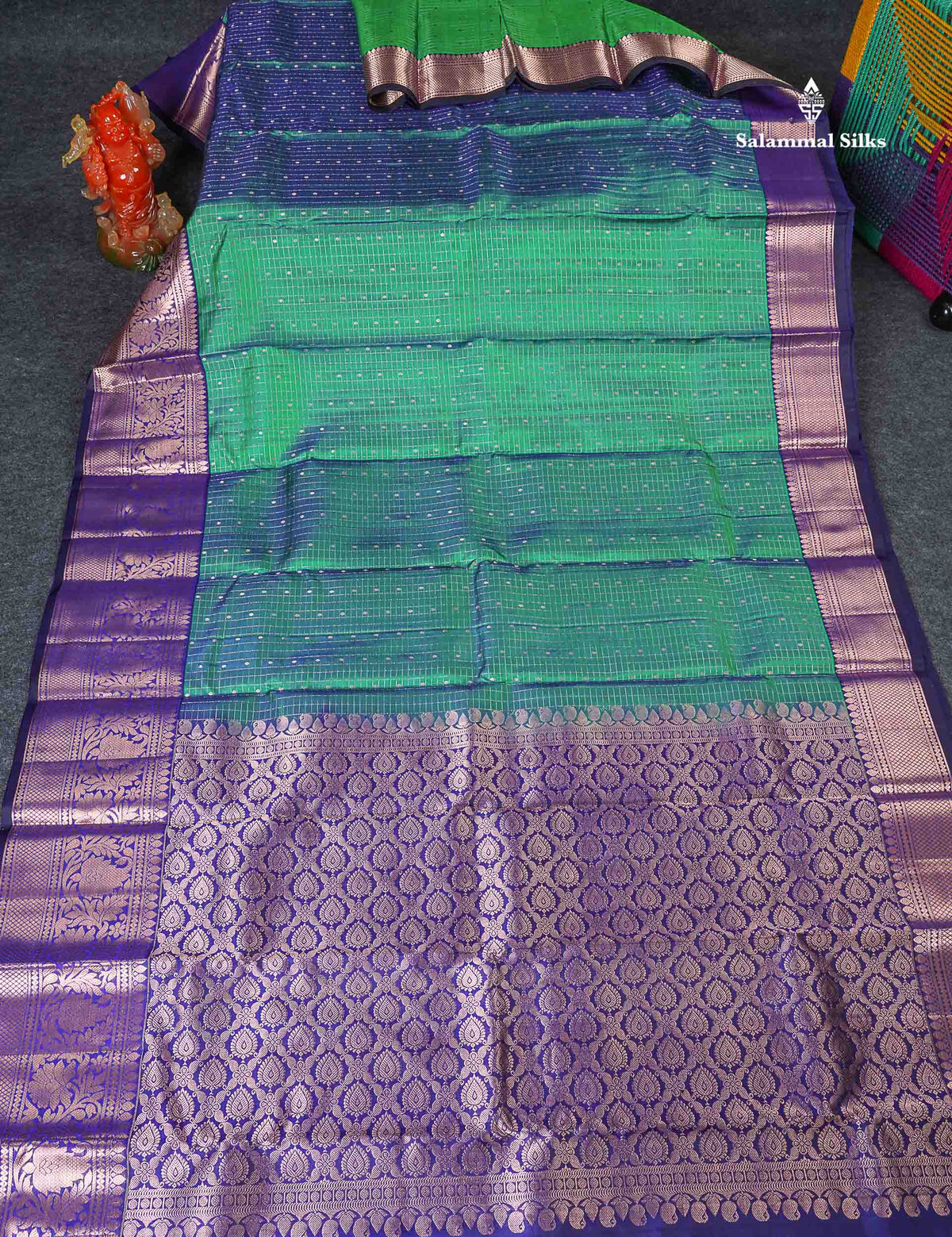 Pure Kanjivaram Silk Saree - Dual Tone Sea Green Colour Body Checks With Butta & Navy Blue Border