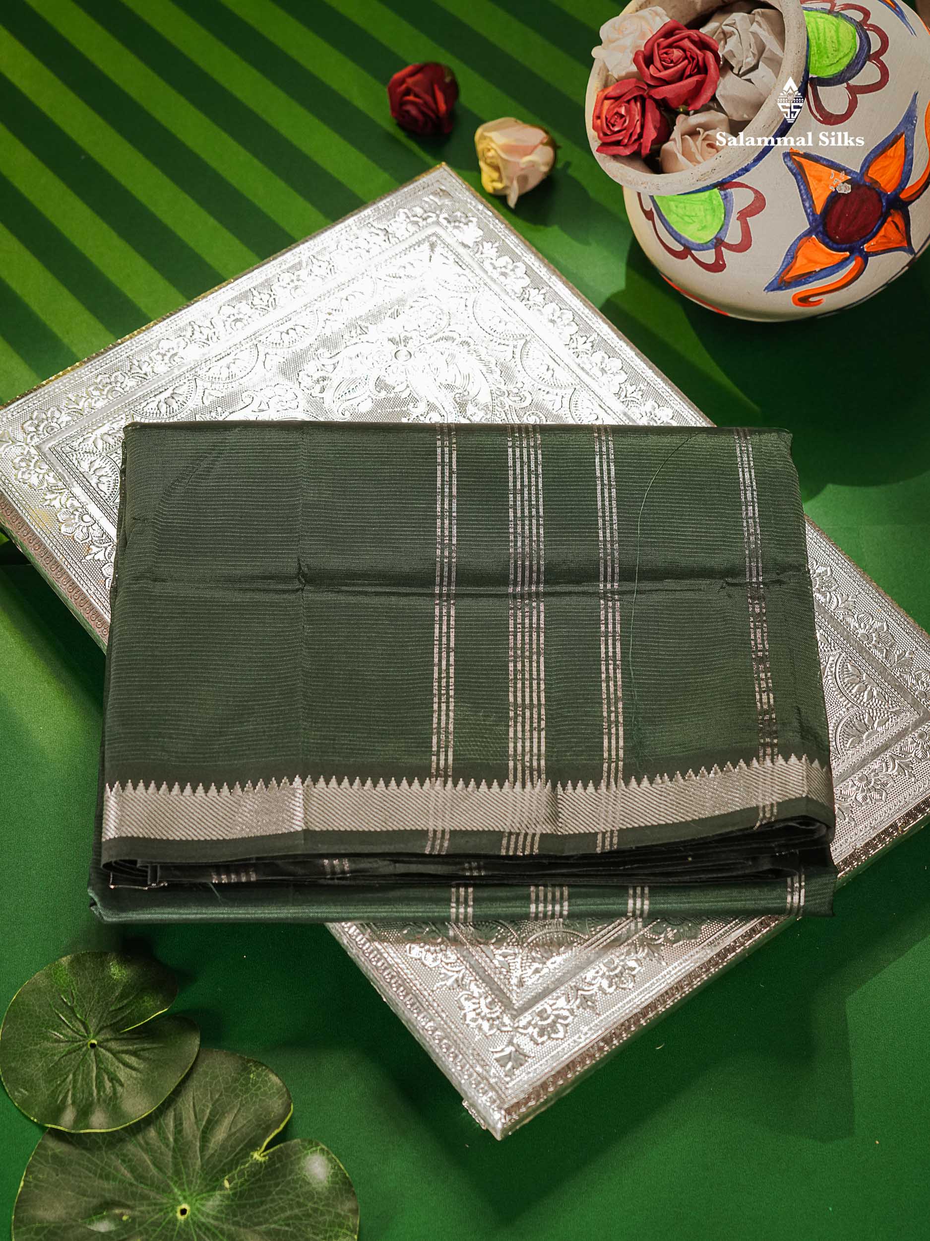 Dark Bottle Green Semi Silk Cotton Saree With Traditional Border