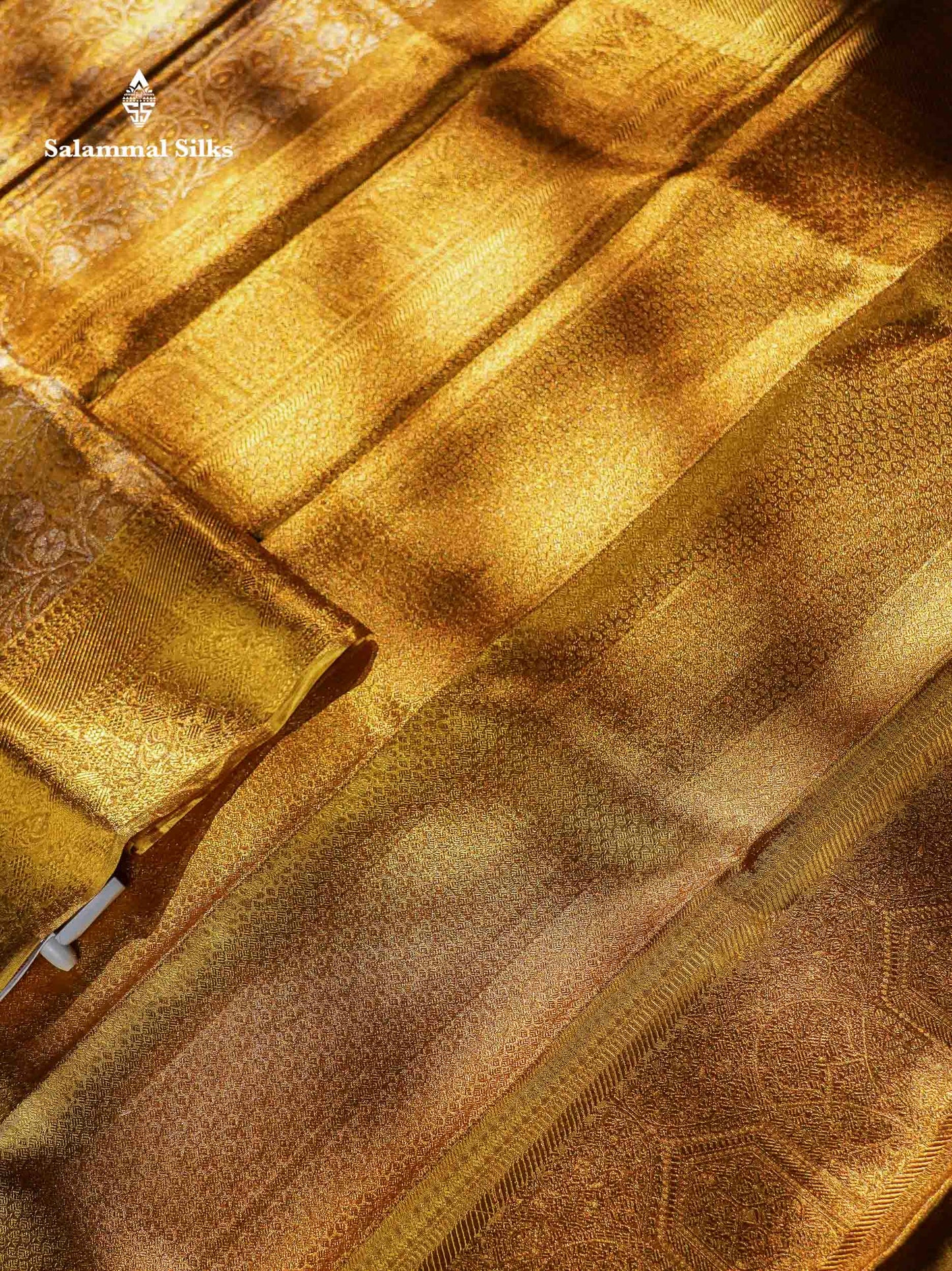 Beautiful Gold Tissue Bridal Pure Kanjivaram Silk Saree With Traditional Border