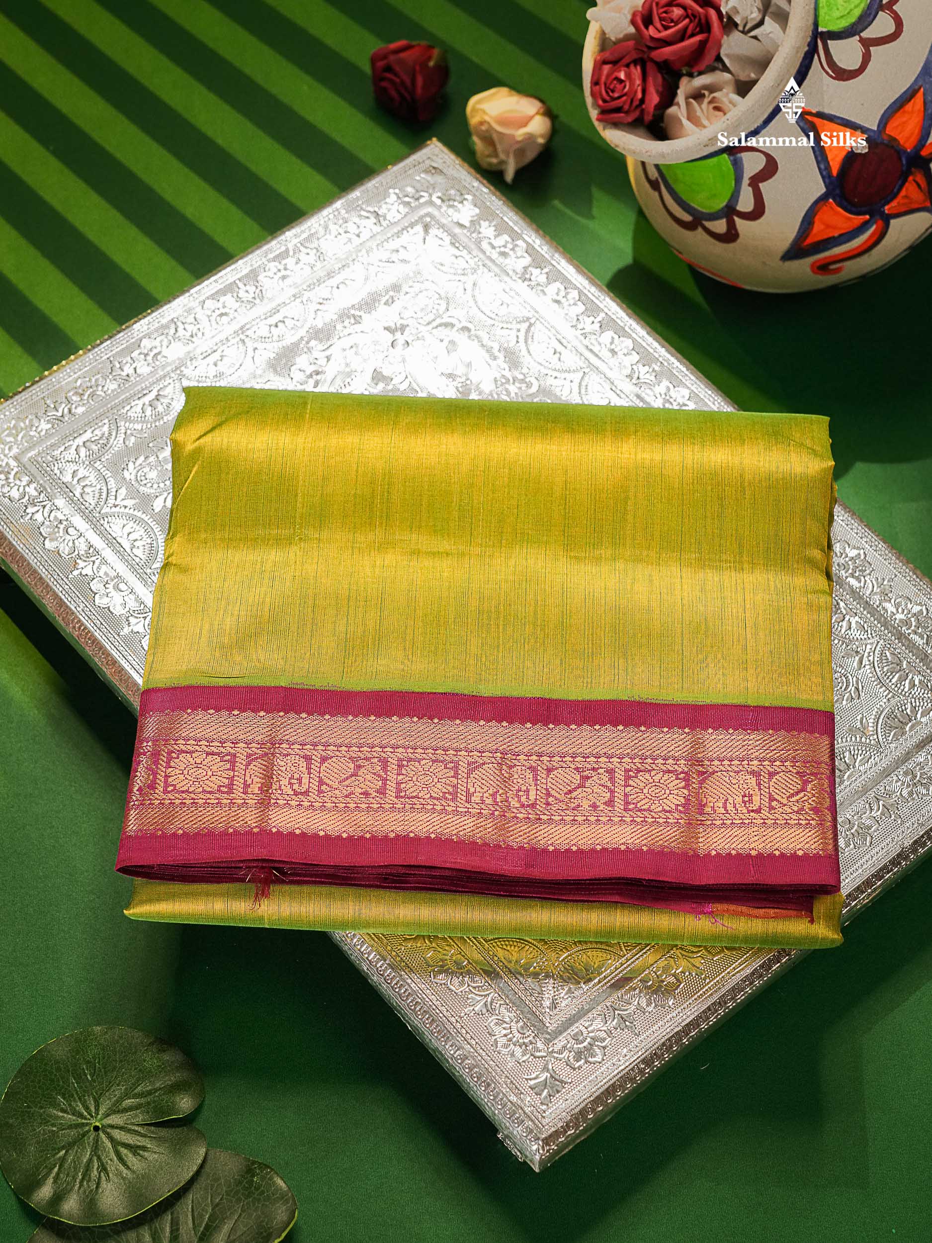 Manthulir Green Korvai Pure Silk Cotton Saree With Pink Shade Border