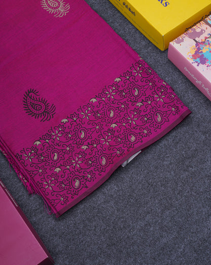 Magenta Pink South Cotton Printed Saree With Contrast Cream Sandal Blouse