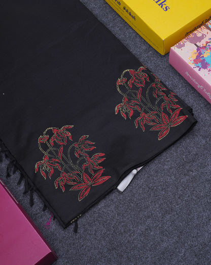 Black South Cotton Printed Saree With Contrast Grey White Blouse