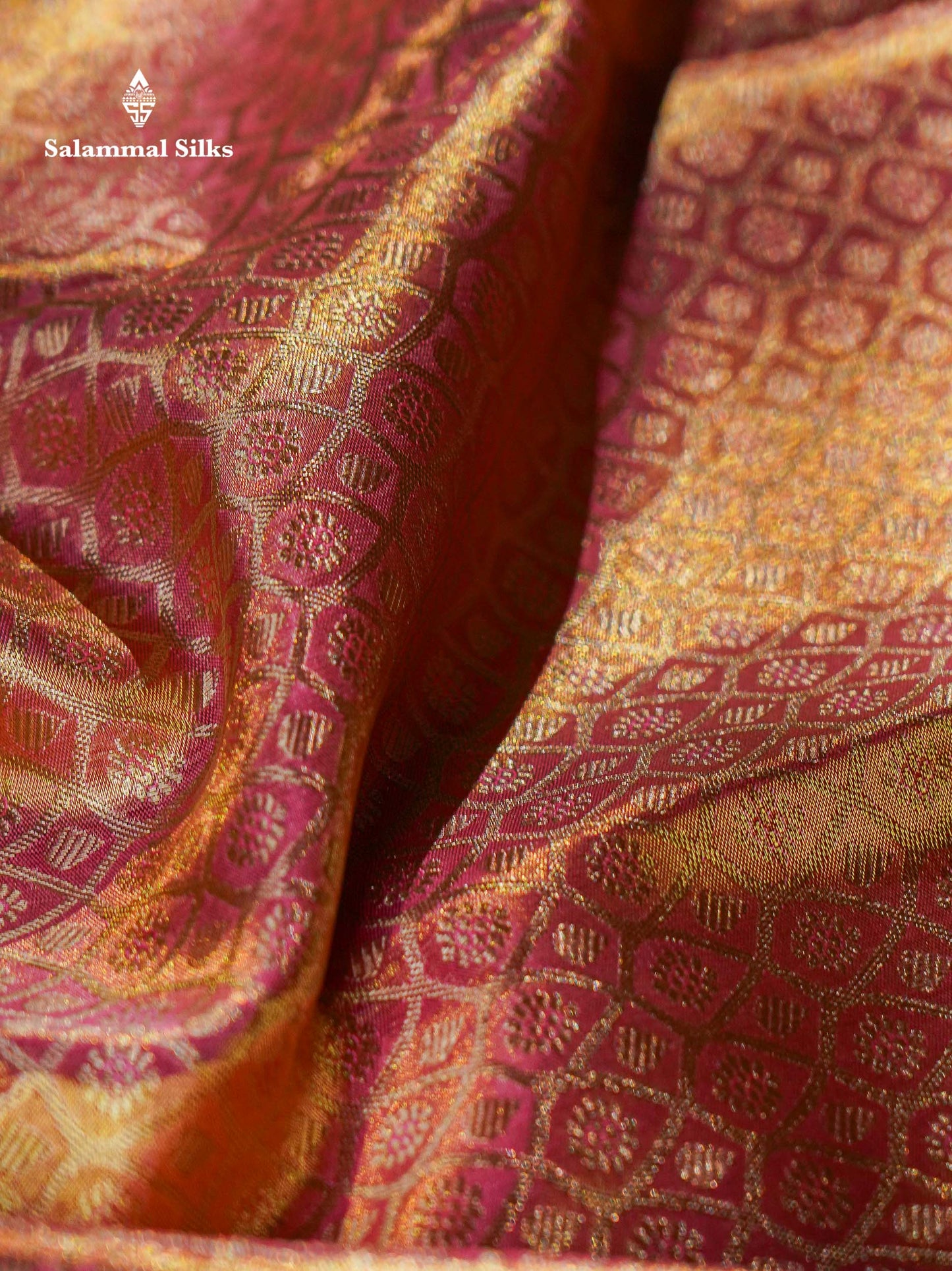 Beautiful Peach Tissue Bridal Pure Kanjivaram Silk Saree With Contrast Light Green Evening Morning Border